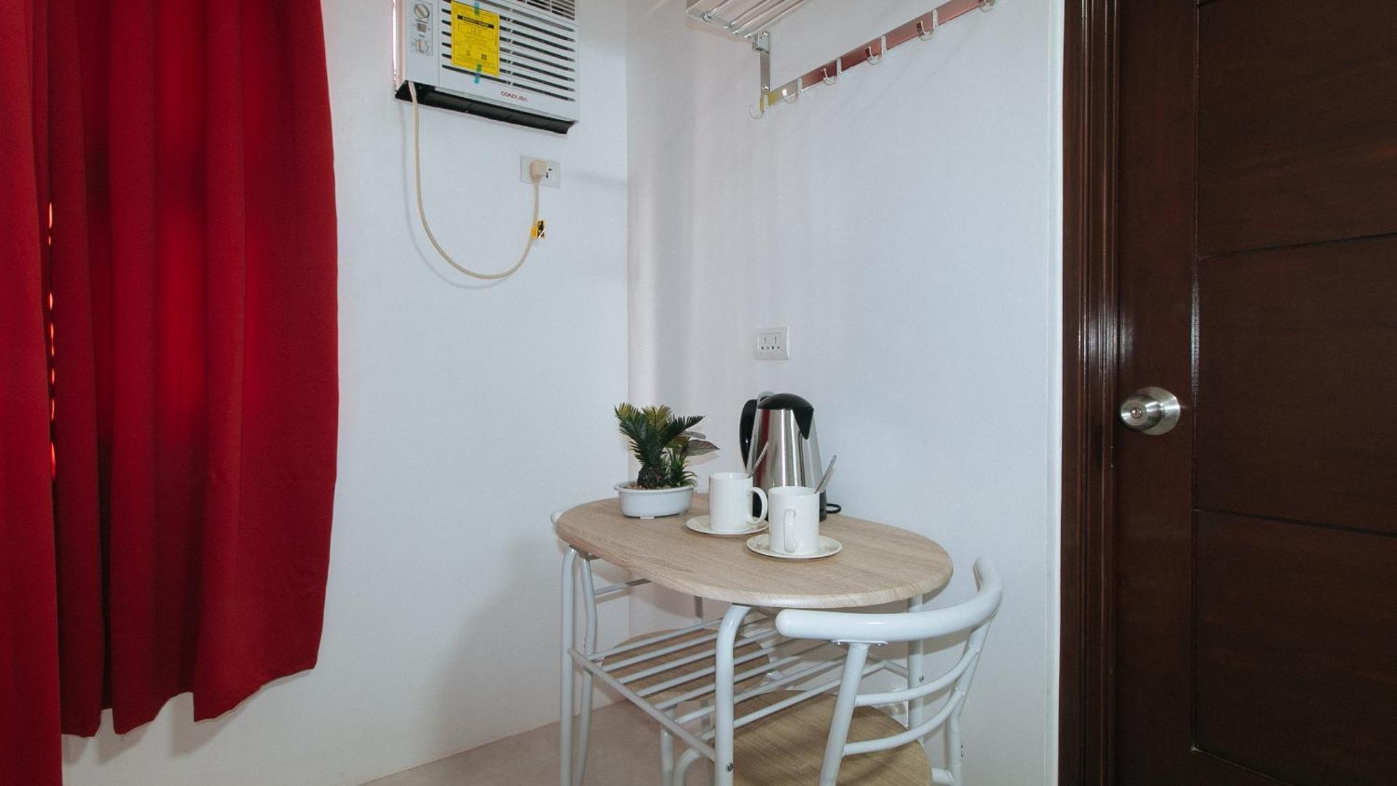 Reddoorz Near Ust Sampaloc Manila Otel Dış mekan fotoğraf
