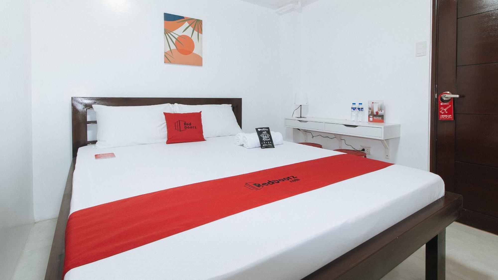 Reddoorz Near Ust Sampaloc Manila Otel Dış mekan fotoğraf